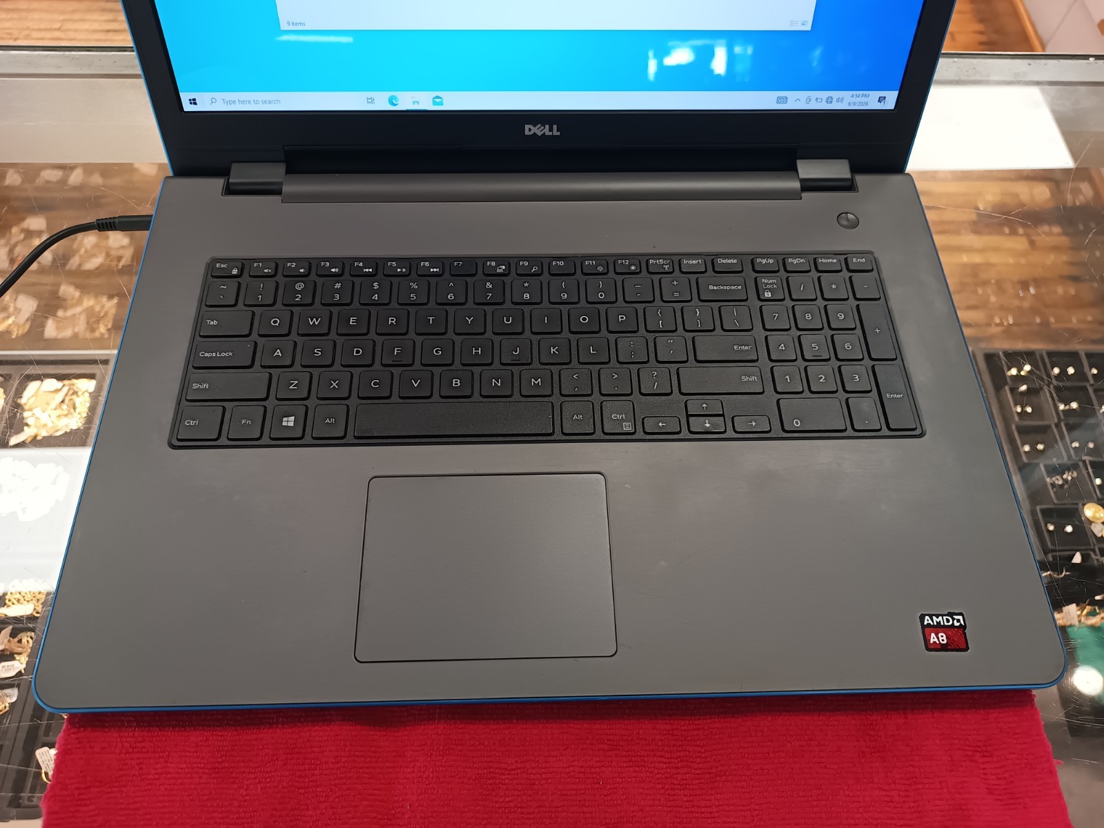 17.3″ Dell P28E INSPIRON 17 Laptop AMD A8-7410 2.20GHz 8GB RAM 1TB Laptop AS-IS!