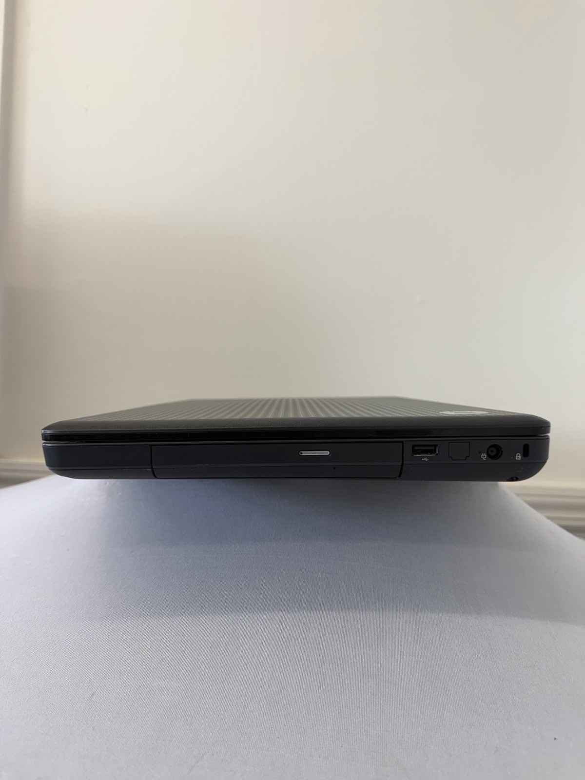 HP G72-B63NR Laptop – Good Screen – Intel Pentium P6100 – Read Des
