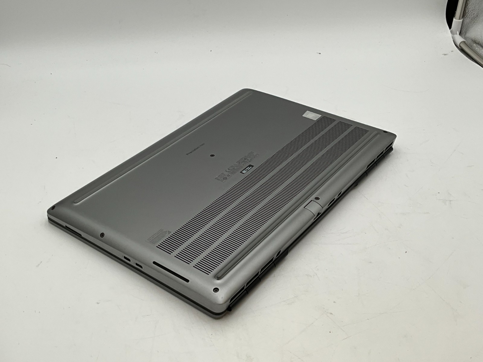DELL Precision 7560 i7-11850H 2.50g 32GB 1TB T1200 15.6″ WIN11 *READ* 6G3D2J3