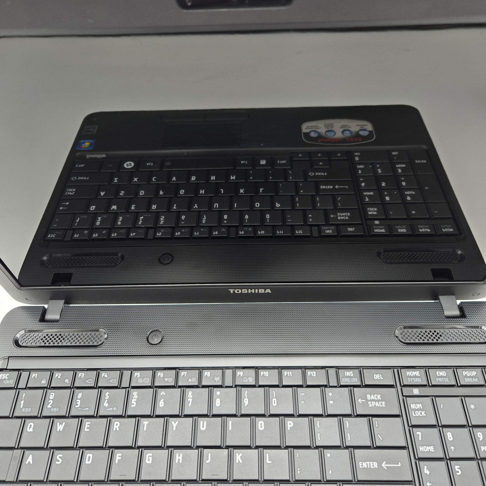 Toshiba Satellite C655-S5509 15.6-inch 4GB RAM 320GB HDD – Bad Battery *READ*