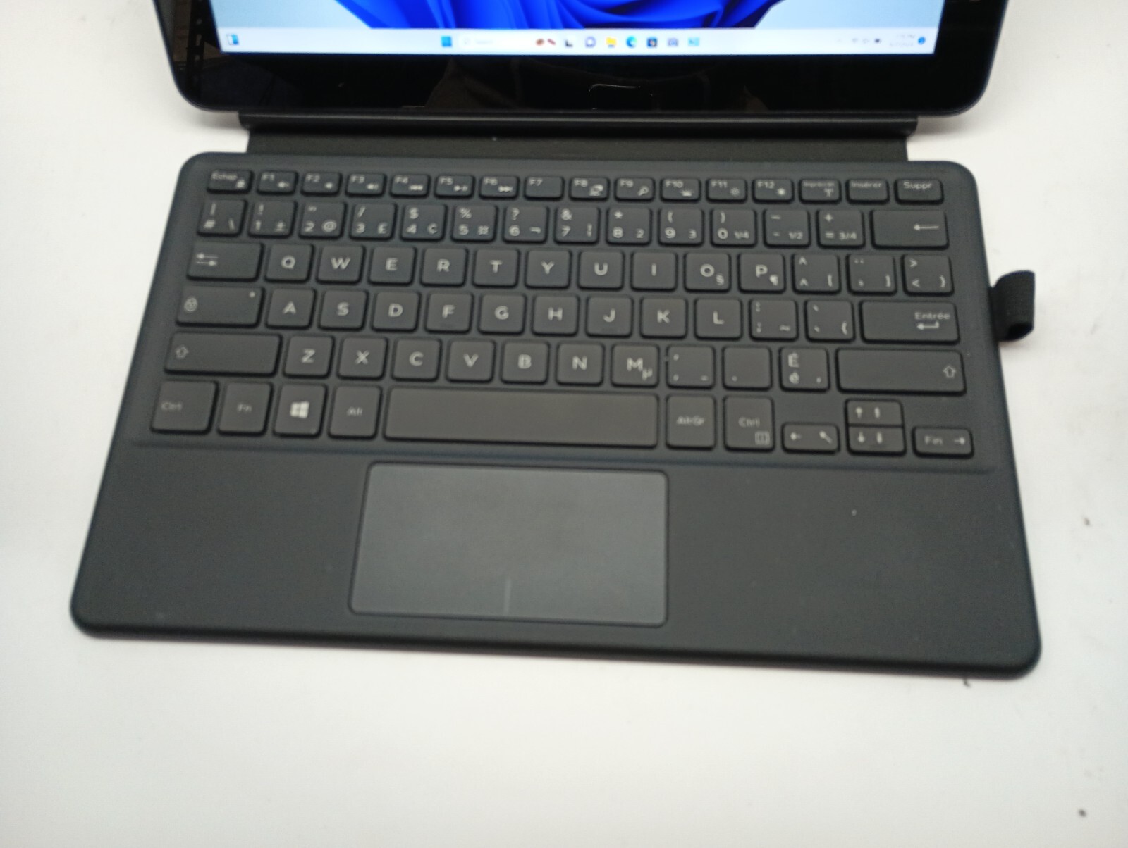 6071Latitude 5175w/charger.m5-6Y57.4GB.128GB SSD.10.6″FHD Touch.KB/Touchpad.Nice