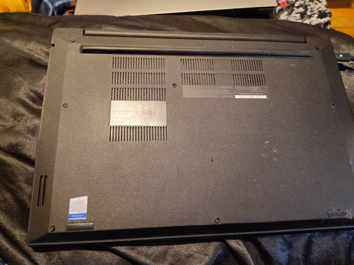 Lenovo ThinkPad E580 15.6″ Laptop Intel Core i5-8th Gen PARTS ONLY AS IS READ