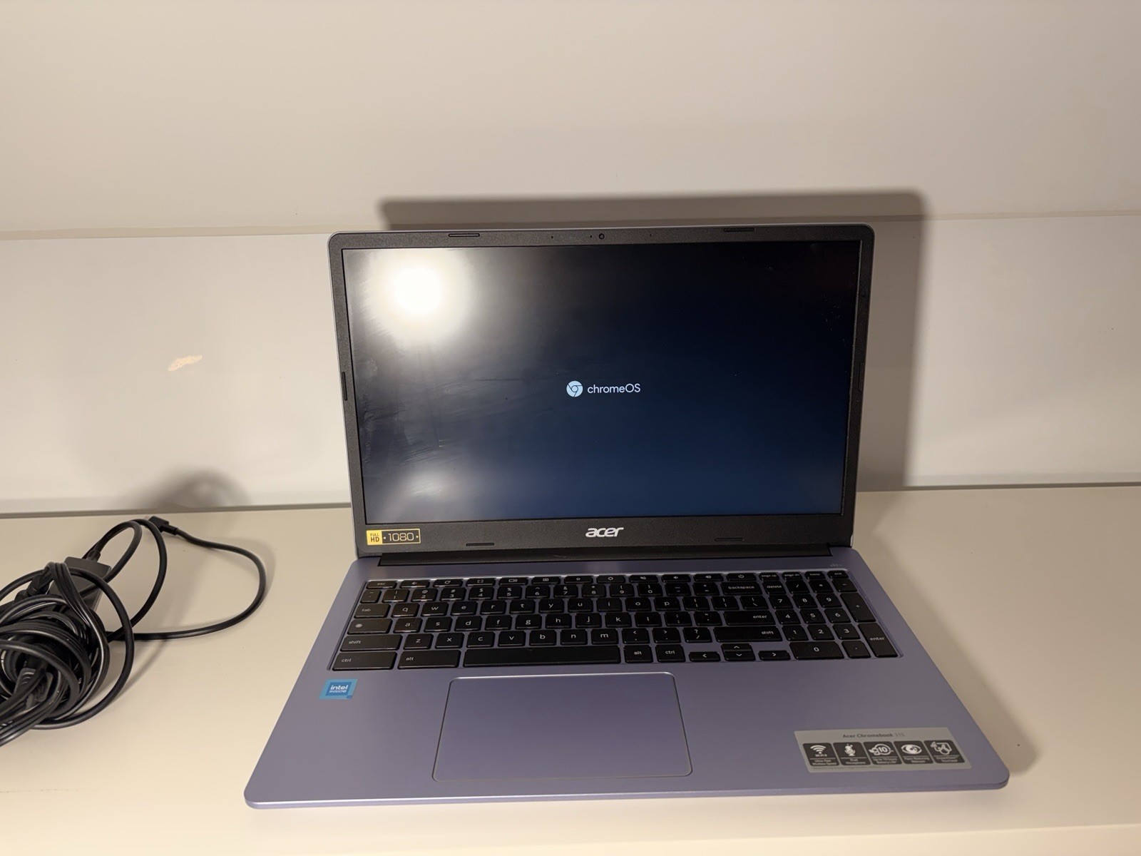 Acer Chromebook 15 15.6″ FHD Celeron N4500 4GB 32GB eMMC Purple Charger