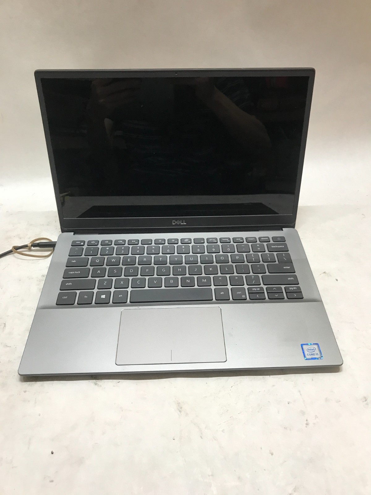 Dell Latitude 3301 13″ Intel Core i5 NO RAM NO SSD/OS For Parts WILL NOT BOOT DW