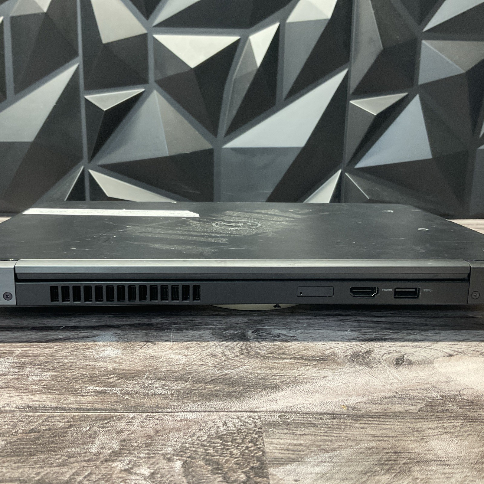 Dell Latitude 5480 / i5 6th Gen / BIOS Unlocked / No RAM / No SSD / M15