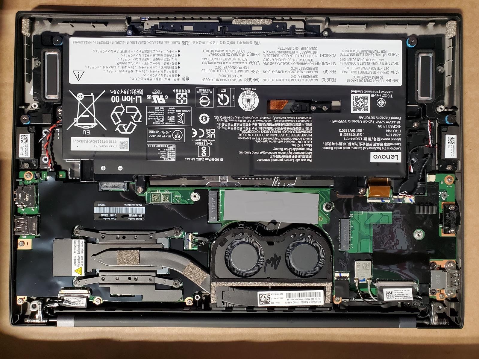 LENOVO THINKPAD X1 CARBON 11TH GEN i7-1365U @ 1.80GHz, 16GB RAM, NO HDD/OS