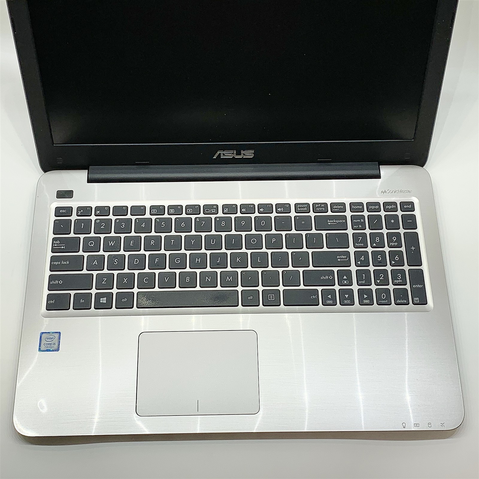 ASUS F556U Laptop i5 7200U 2.50GHZ 15.6″ FHD 8GB 128GB SSD NO BATT Windows 11