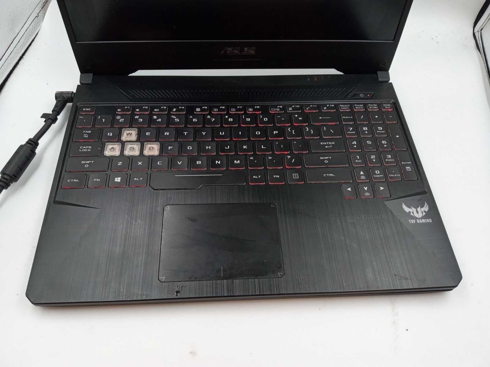 Asus TUF Gaming FX505D 15.6″ AMD Ryzen 7 3750H Nvidia RTX 2060 – PARTS – READ