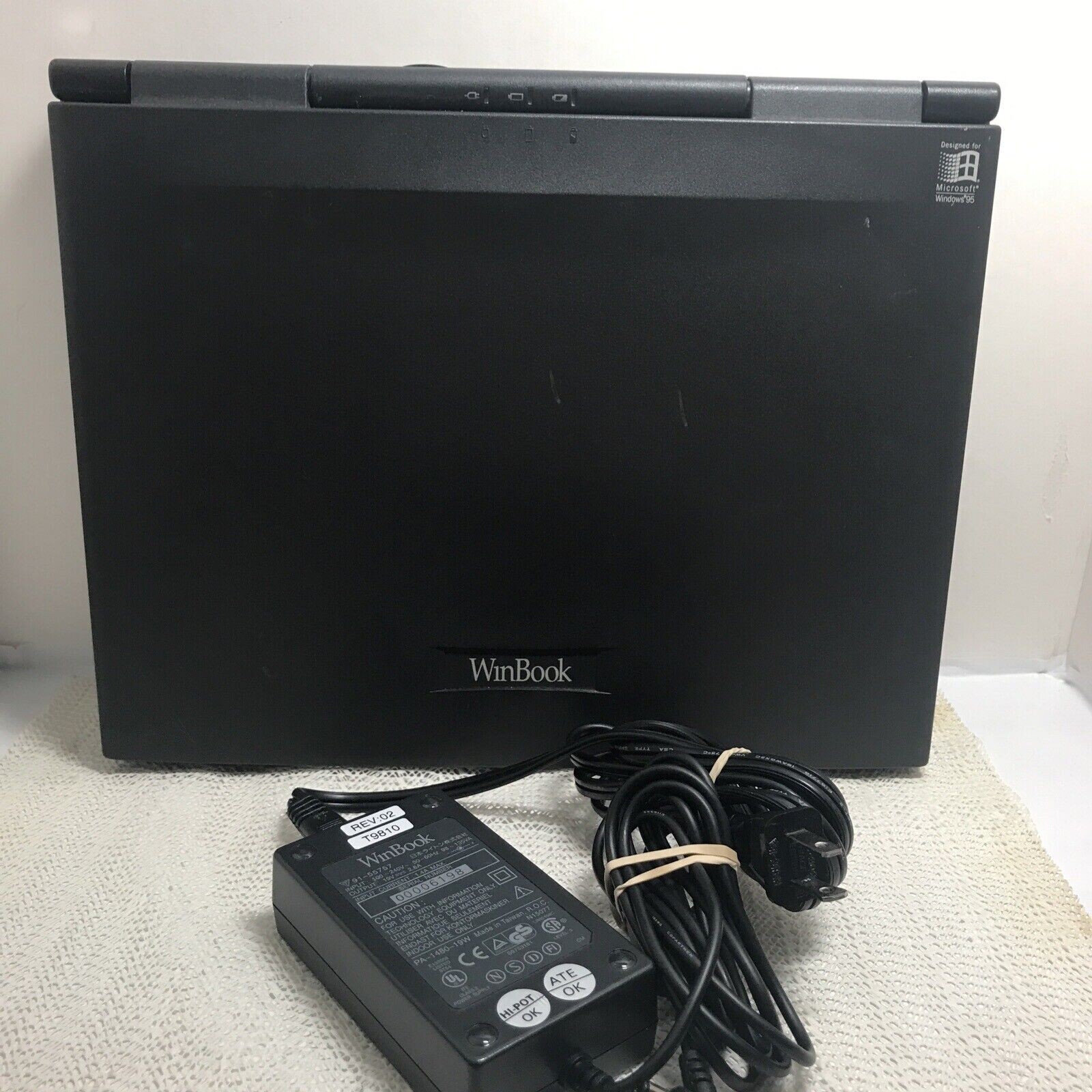 WinBook XL AMD-K6 233MHz MMX 32MB RAM 2.1GB HDD Windows Choice Grade A+ Vintage!