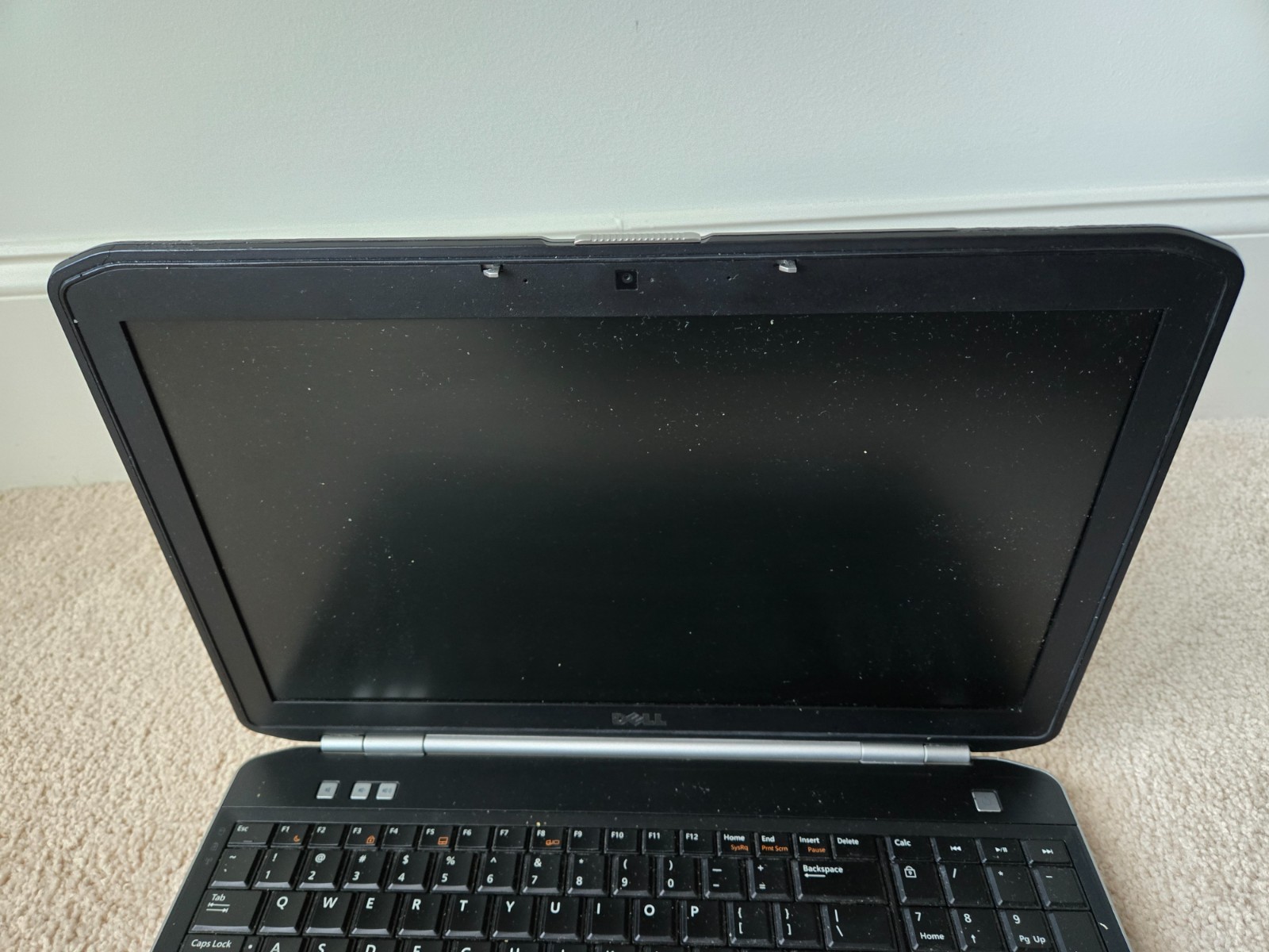 Dell P15F Latitude E5520 15.6″ Laptop Intel Core I5-2520M No Power READ
