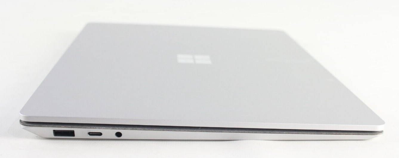 Microsoft Surface Laptop 4 13.5″ i5 11th Gen 256 GB SSD 8 GB RAM Win 11 (PG)