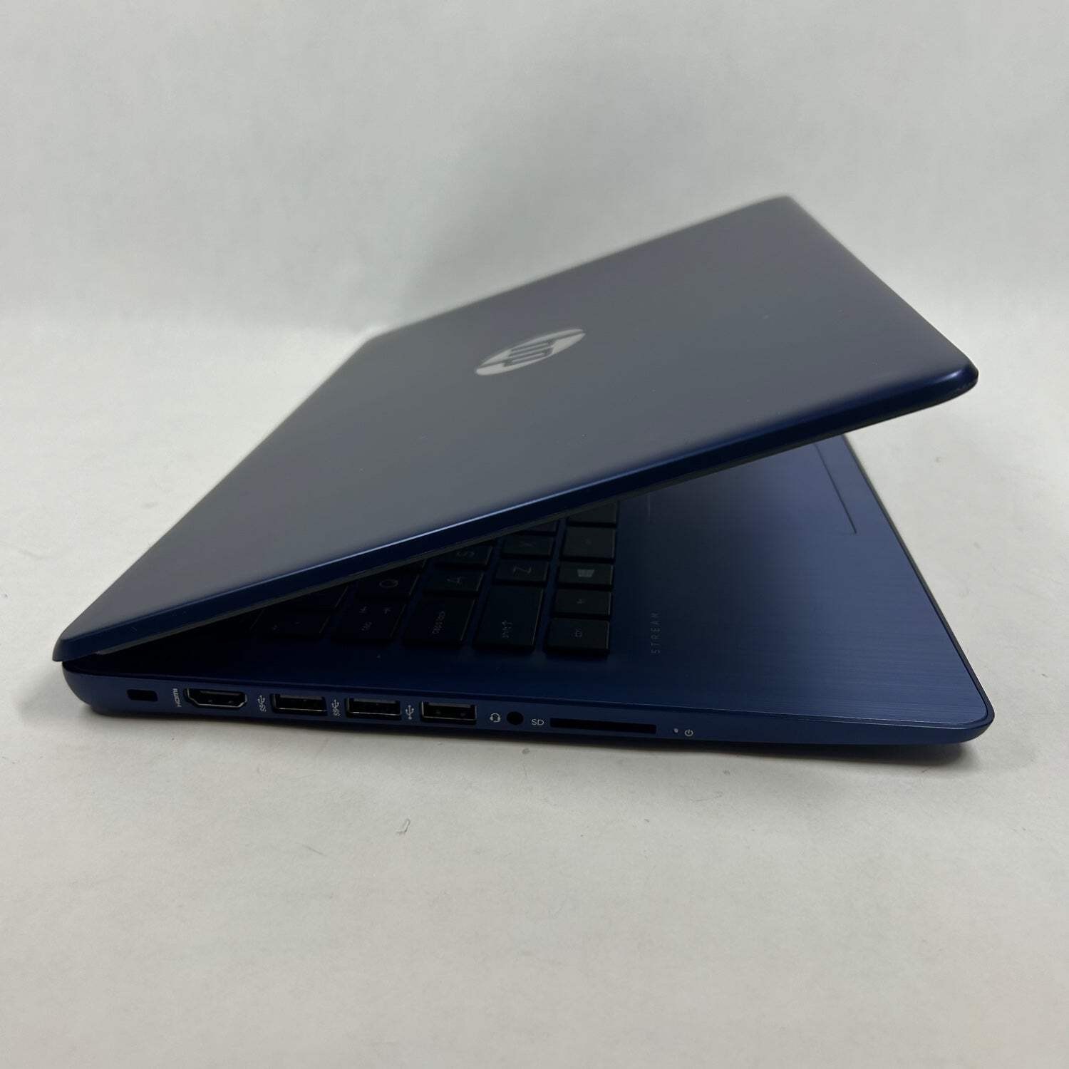 HP Laptop 14-CB171WM 14″ Celeron N4020 1.1GHz 4GB RAM 64GB SSD