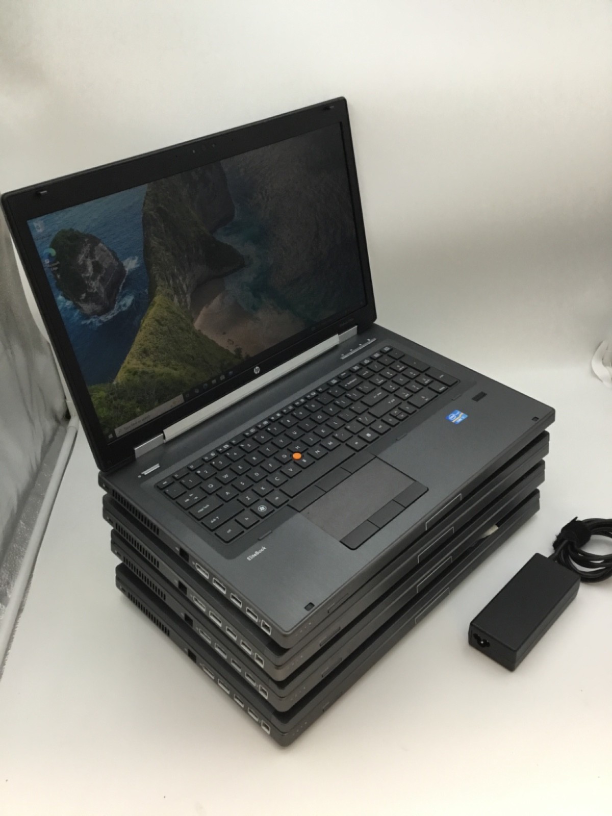 HP EliteBook 8760w i7-2720QM 8GB RAM 256GB SSD 17″ FHD NVIDIA Quadro Win10 Pro