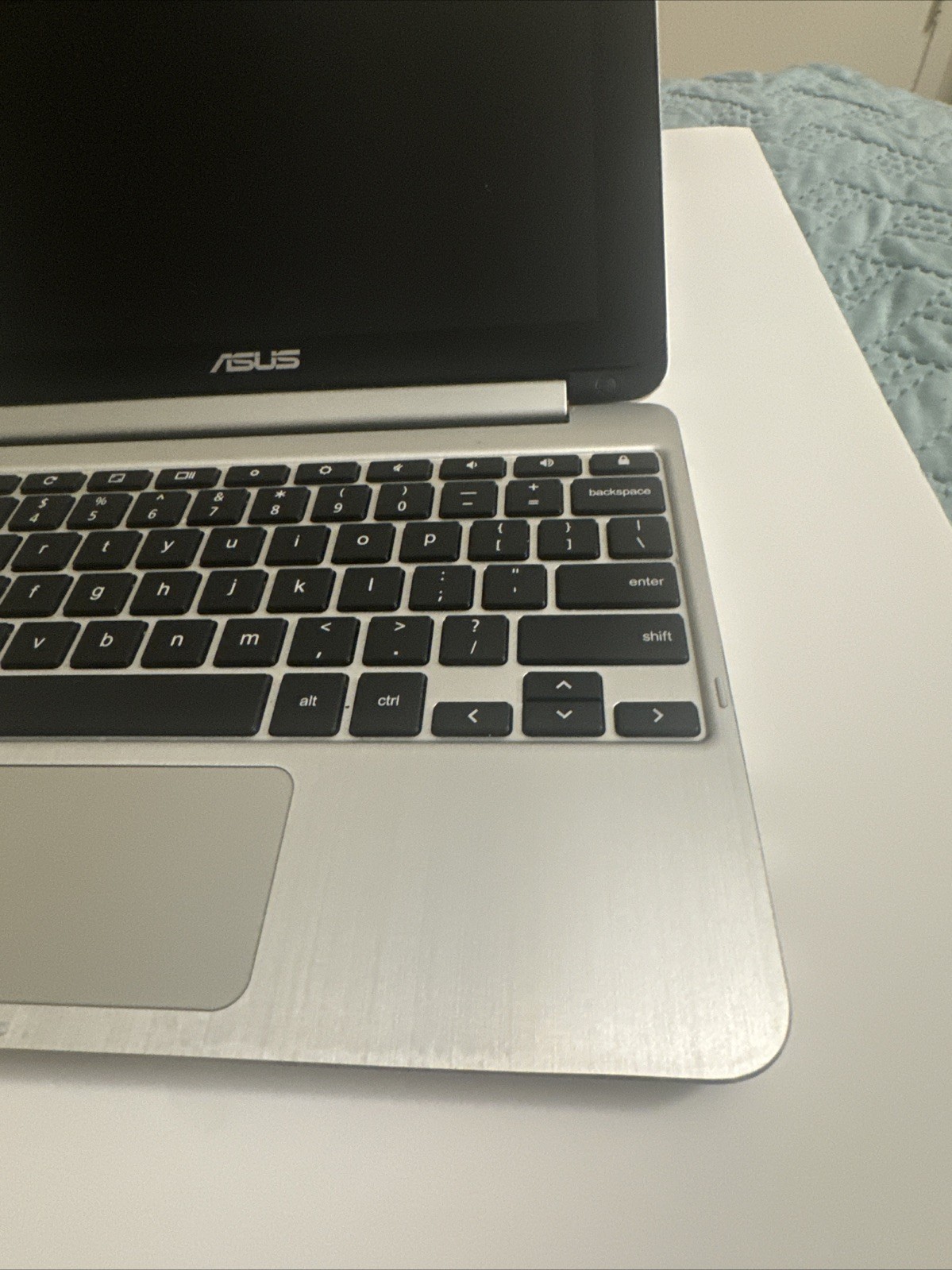 ASUS Chromebook Flip C100P 16GB Touch Screen UNTESTED For Parts No Power Chord.