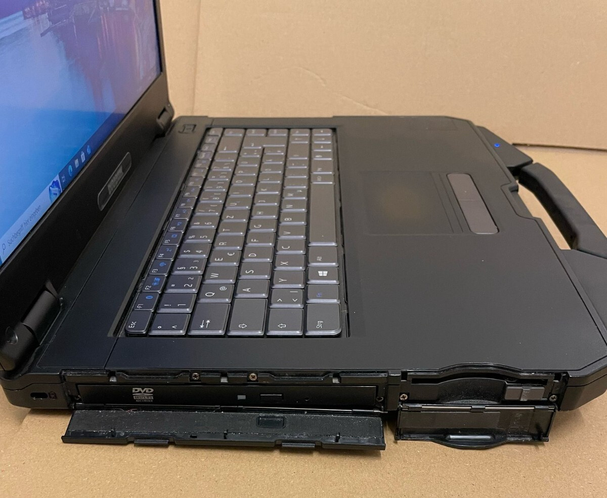 Notebook Rugged Industrial Durabook S15AB, Nernes and Lightweight Class