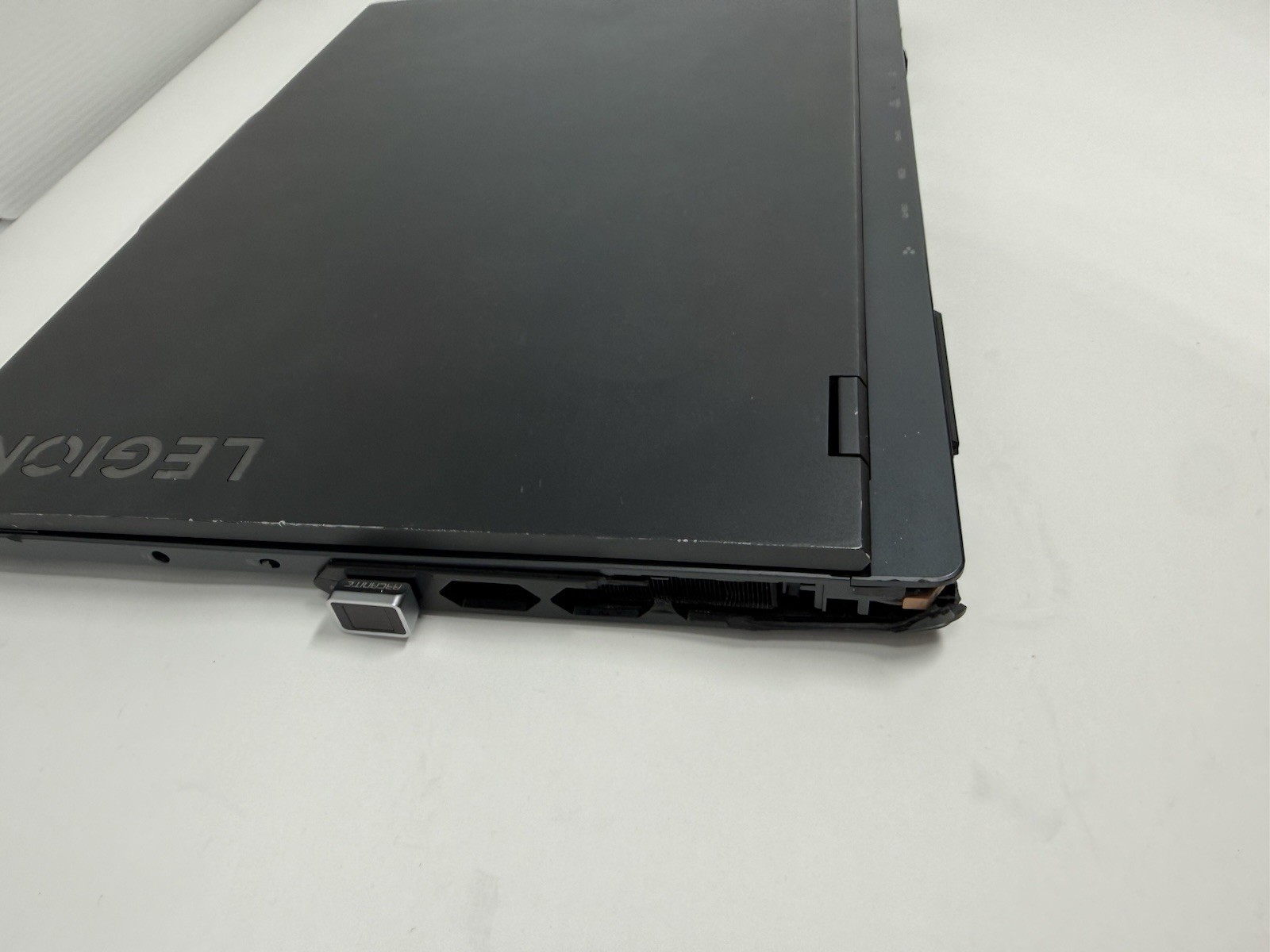Lenovo Legion Pro 7i 16″ Gaming Laptop 240Hz i9-13900HX 40GBRAM 1TB SSD RTX 4080