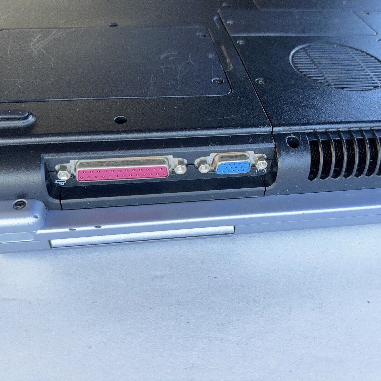 Hp Pavillion Zv5000 ZV5410us 15″ Windows For Parts Laptop No Charger – Untested