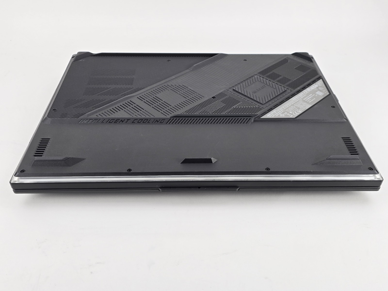 ASUS ROG Strix G18 QHD+ 240Hz (Core i9-14900HX, 32GB, 2TB SSD, RTX 4080) – Used