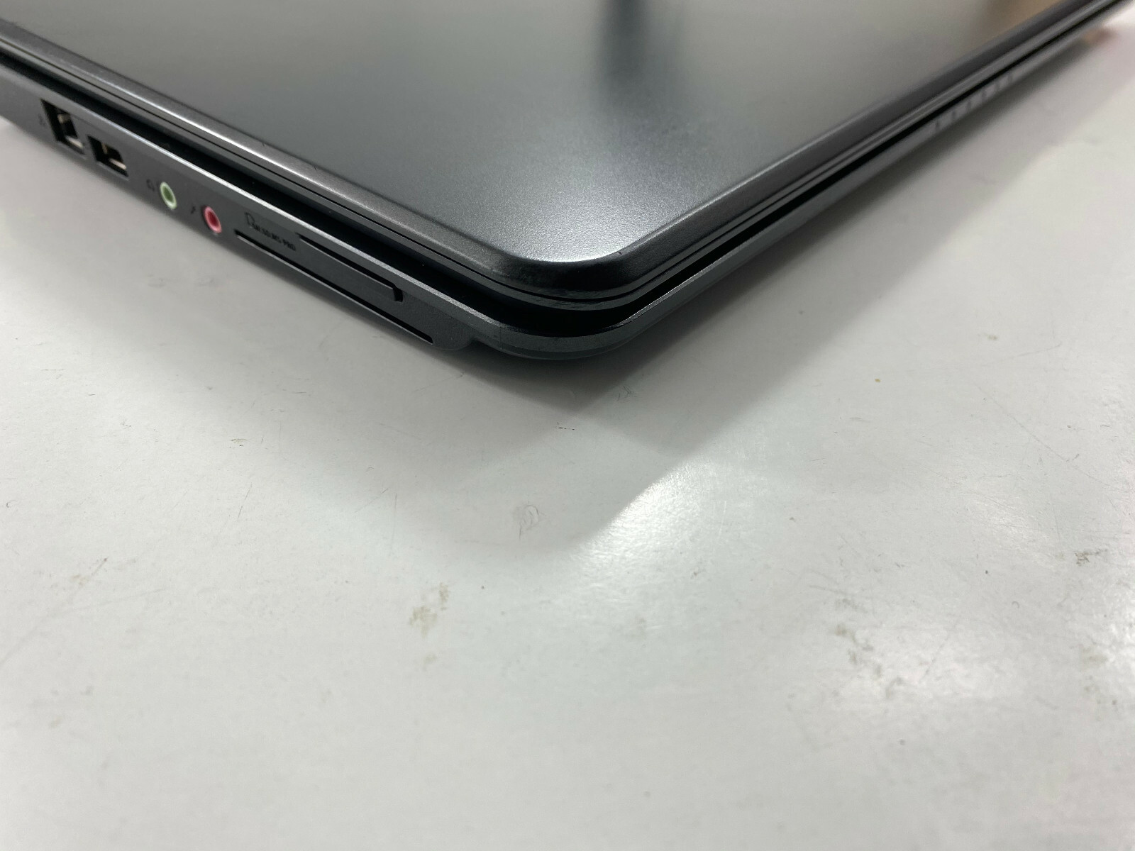 Wyse Xn0m AMD G-T56N 1.65 GHz 4 GB RAM 250 GB HDD Win10 Pro AU01-03