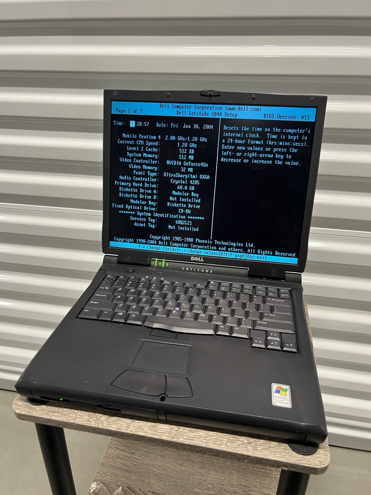Dell Latitude C840 Laptop Pentium 4 512MB RAM 60GB HD FDD CD WINDOWS 2000 READ