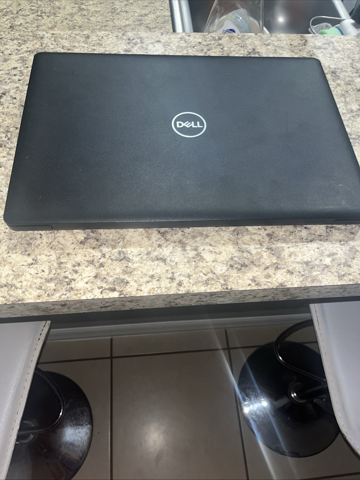 Dell Latitude 3590 Notebook/Laptop 15.6 in Black- 4R6NG UHD Graphics Integrated