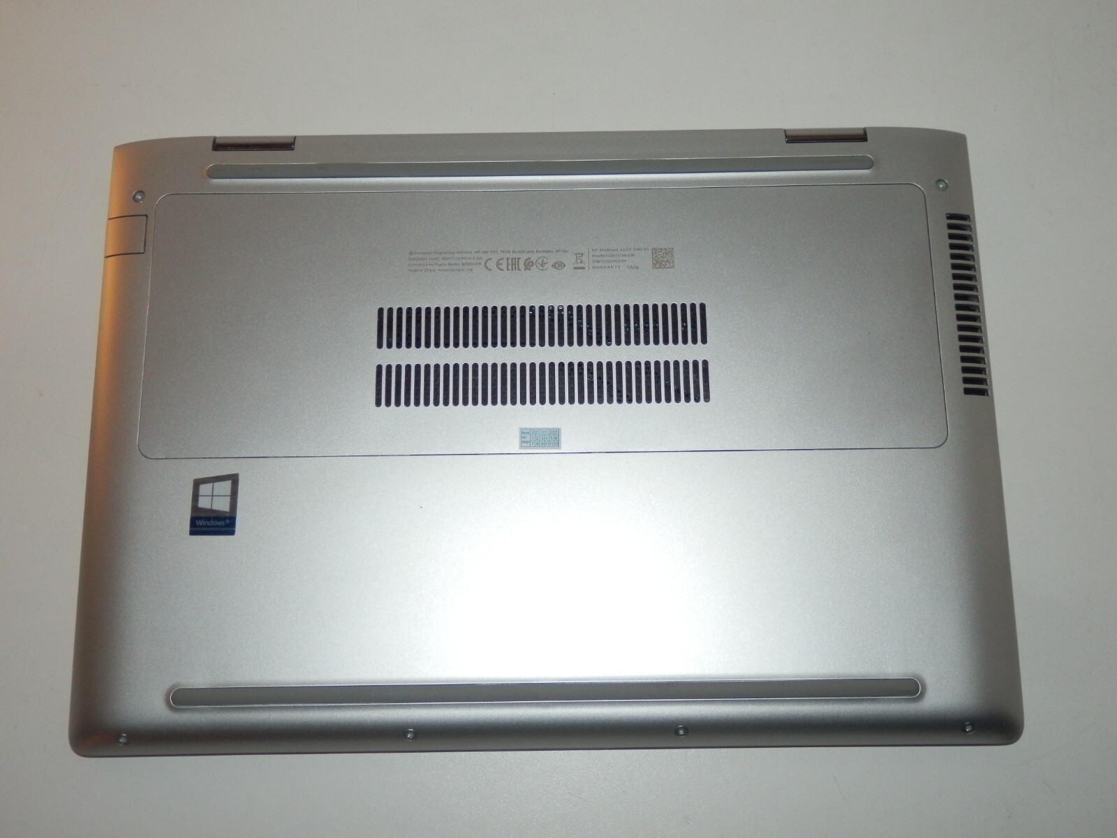 HP ProBook X360 440 G1 , Intel i5-8250U, 8GB Ram 256GB SSD, UHD 620 14″ Zoll FHD