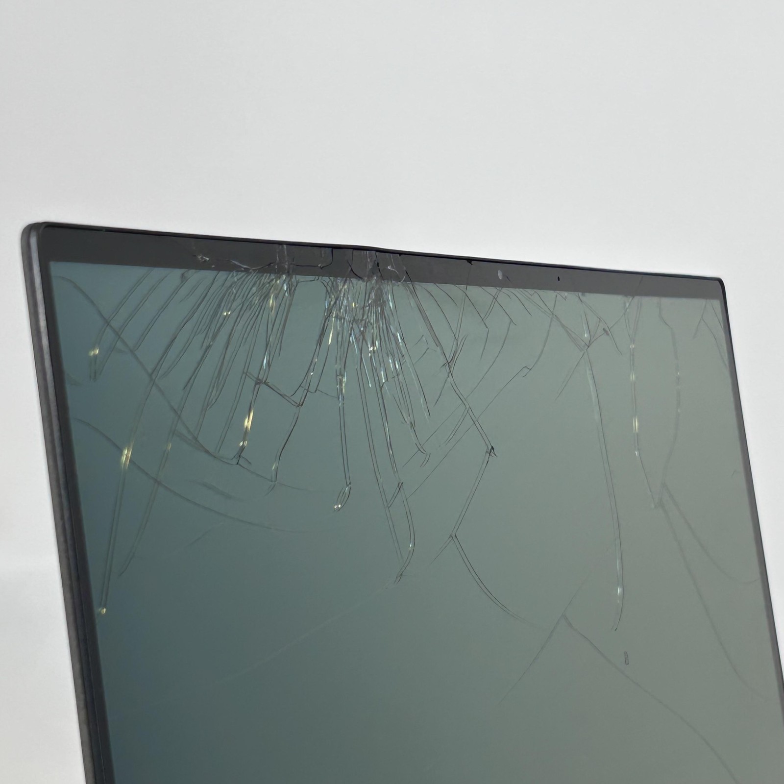 Asus Zenbook S 14 QHD+ TOUCH 2.2 GHz Ultra 7 258V 32GB 1TB SSD CRACKED SCREEN