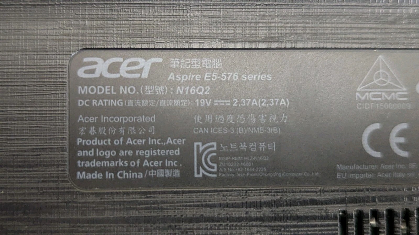 Acer laptop Aspire E5-576 Series Model N16Q2 4GB RAM (For Parts)