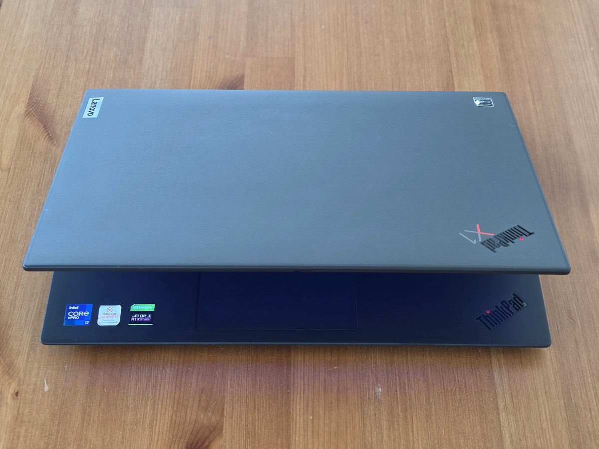 Lenovo ThinkPad X1 Extreme Gen 4 i7-11850H 16″ 4K 3840×2400 16GB NVIDIA RTX 3050