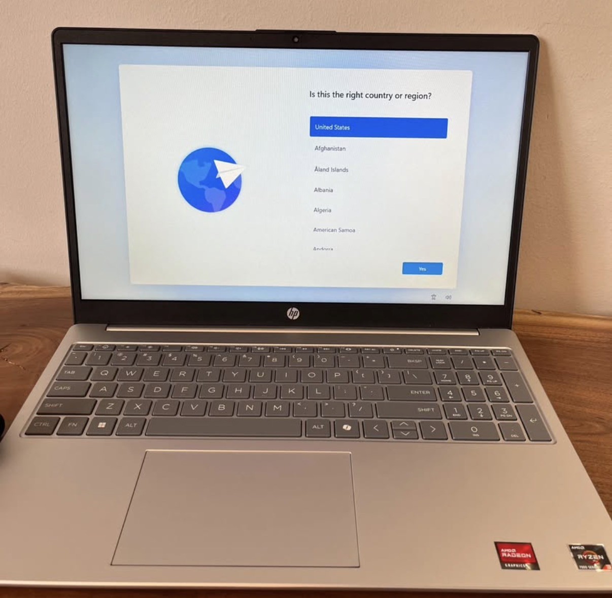 HP Laptop 15-FC0099NR 15.6″ Ryzen 3 7320U 4.1GHz 8GB RAM 128GB SSD – READ