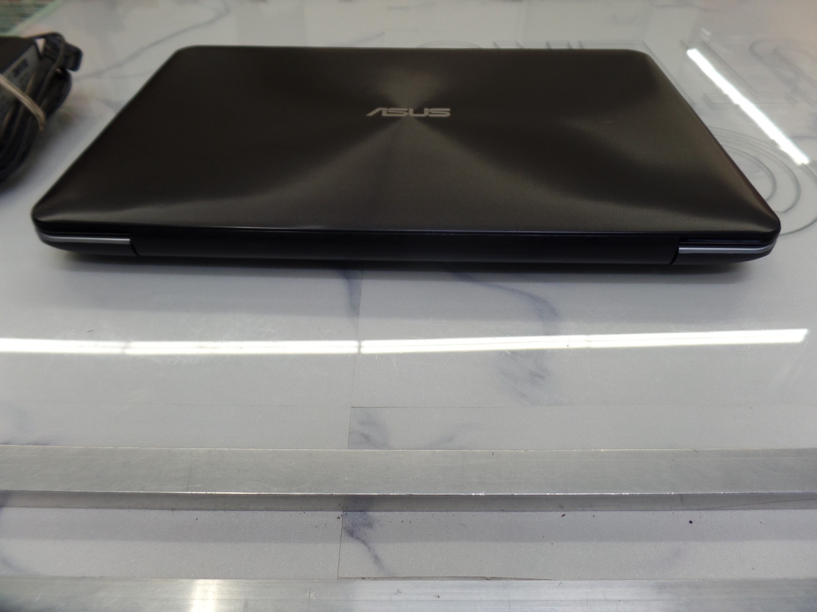 15.6″ Asus VioBook R556LA-RH31(WX) 1.70Ghz i3-4005u 4GB 500GB Win10 DVD Exc Cond