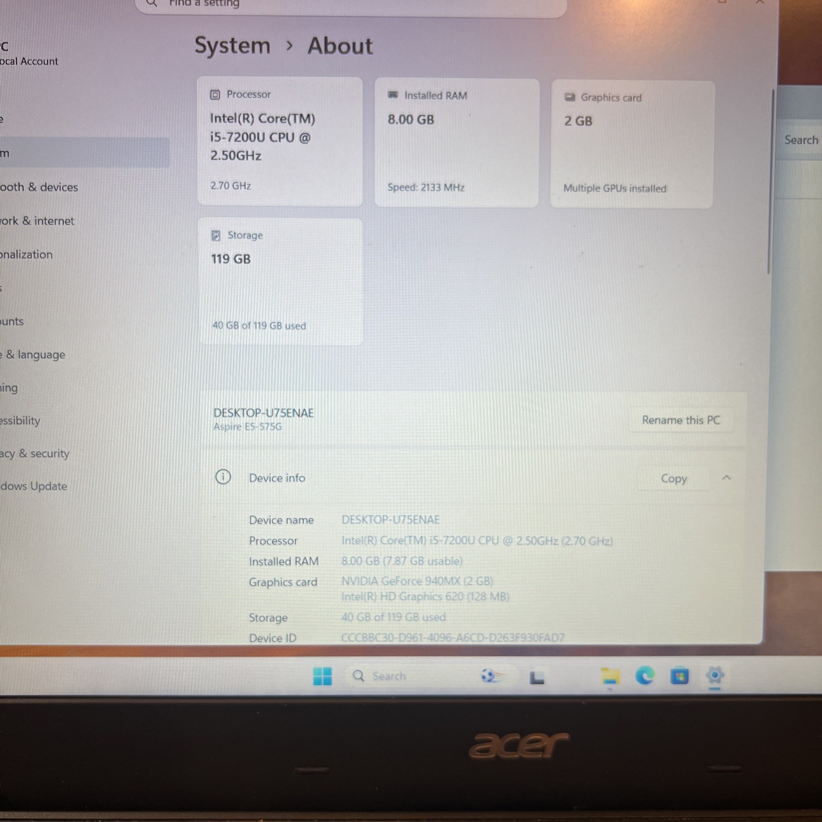 Acer Aspire E5-575G 128GB SSD, I5-7200U, 8GB, Nvidia GeForce 940MX 2GB
