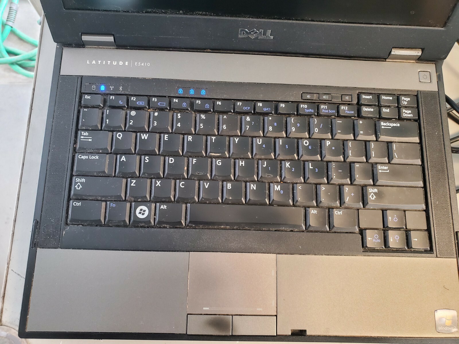 Dell Latitude E5410 Laptop with dock NON WORKING