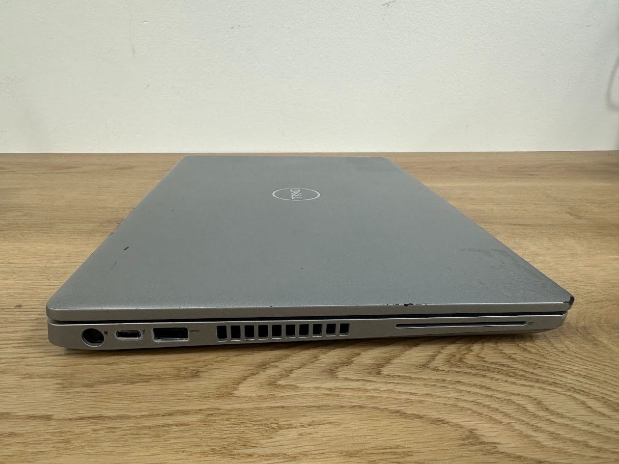 Dell Latitude 5410 Core i7 10810U, 16GB DDR4, Intel UHD, 256GB SSD Battery 100%