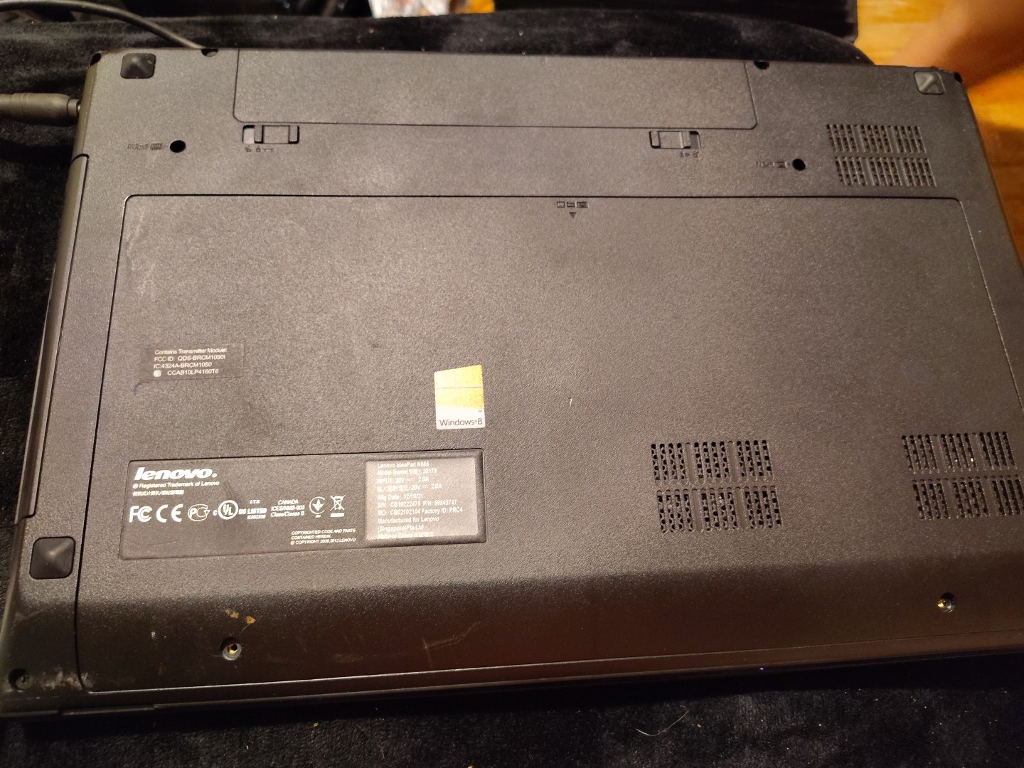 Lenovo IdeaPad N585 AMD E1-1200 1.4 GHz 2GB RAM NO DRIVE
