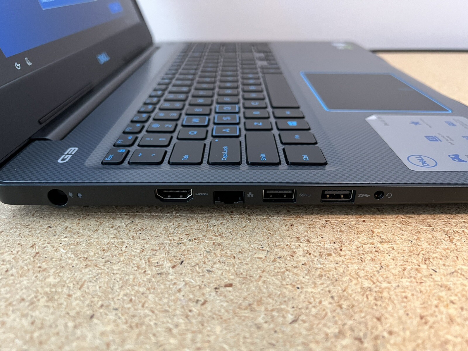 Dell G3 15-3579, Intel i7-8750H, 8GB DDR4, 128GB SSD + 1TB HD, GTX 1050ti 4GB