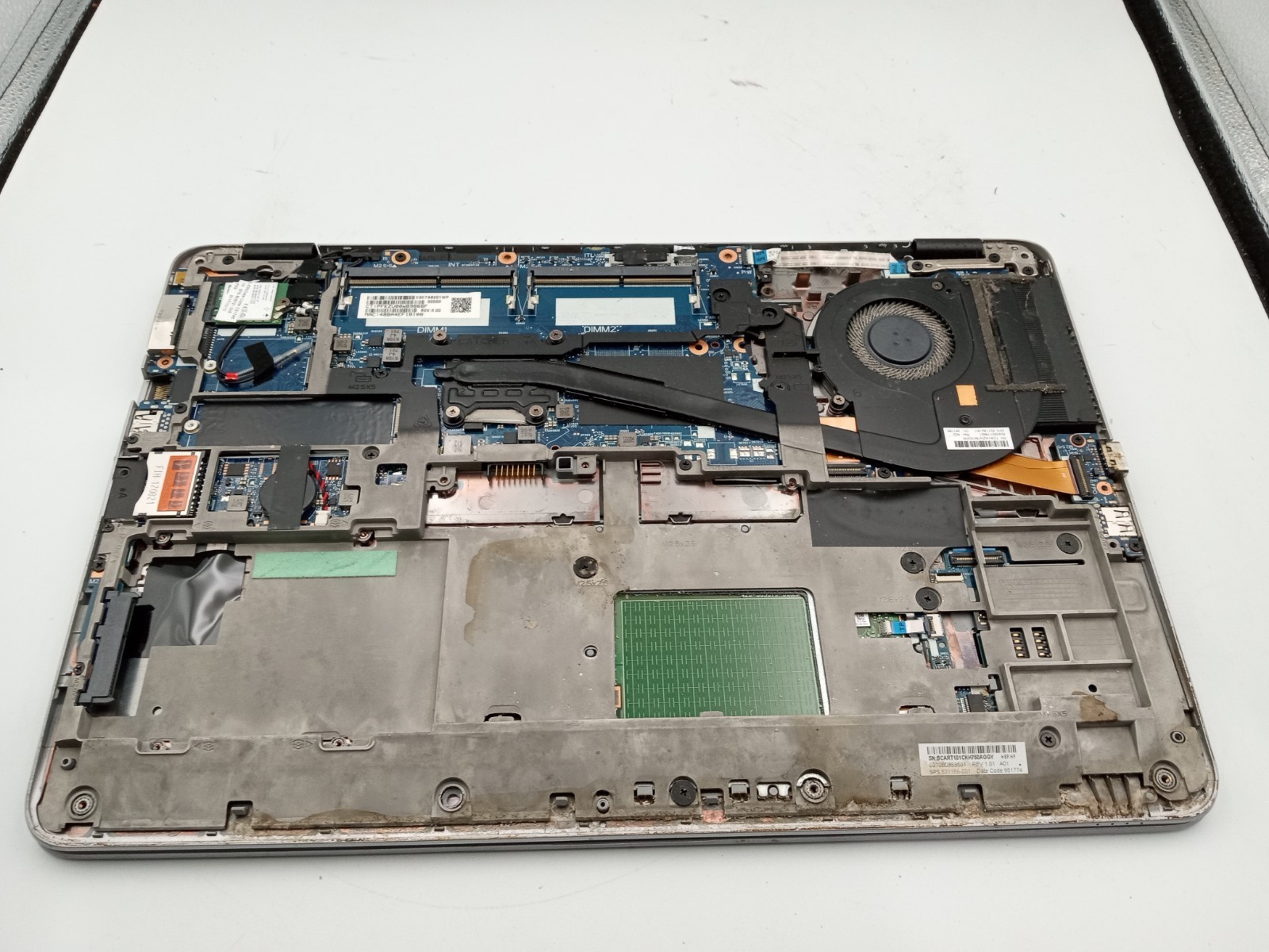HP EliteBook 850 G3 15″ Touchscreen Intel Core i5-6300U – LIQUID DAMAGE -RR