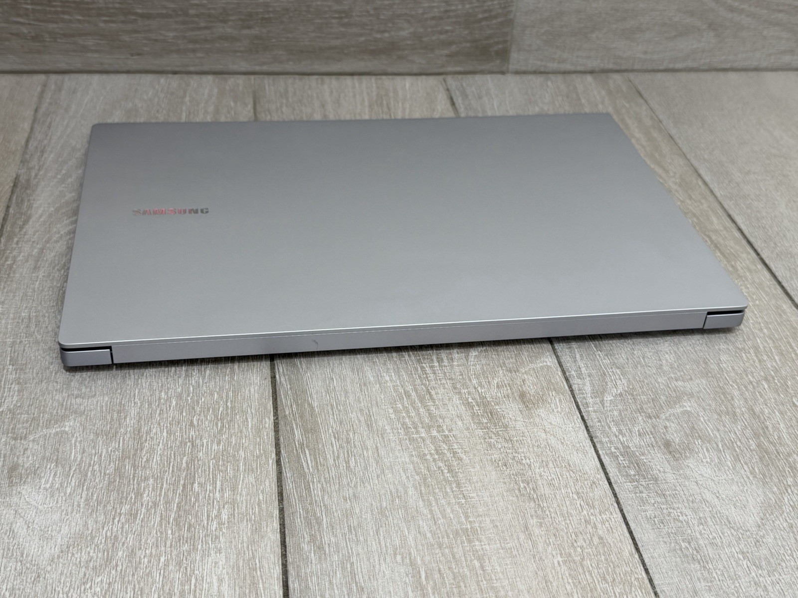 Samsung Galaxy Book4 NP750XGK 15.6″ Core 7 150U 16GB RAM 512GB NVMe SSD Win-11