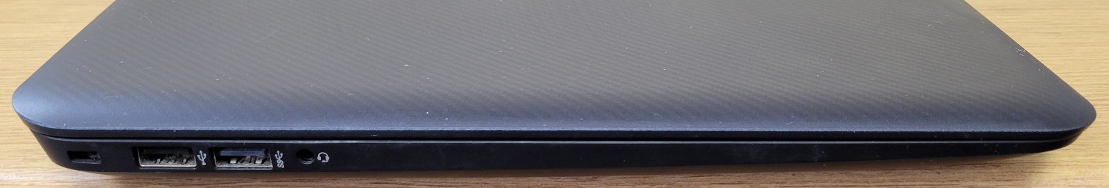 HP Omen 15-ax243dx Gaming Laptop i7-7700HQ 2.80GHz 16GB Gtx 1050 No OS/SSD