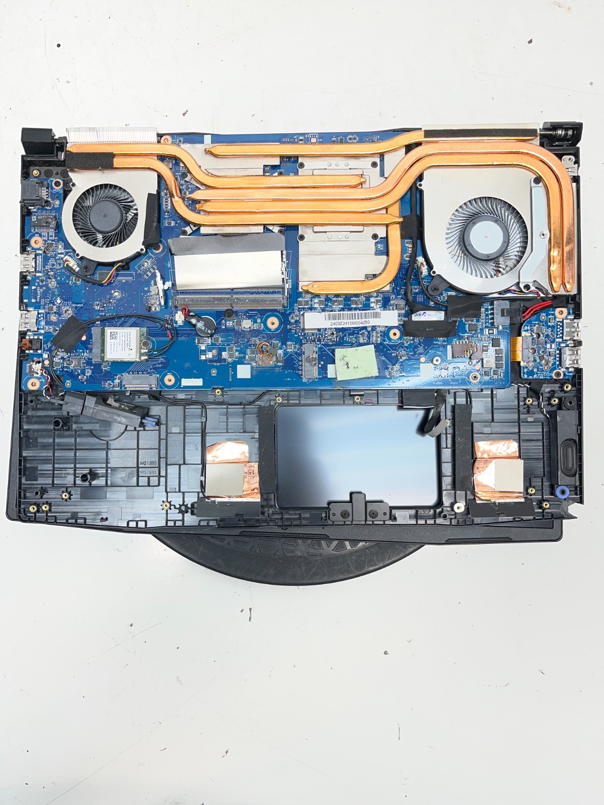 MSI Bravo 15 c7v AMD Ryzen 7 7000 Series Nvidia RTX 4050 – Parts/Repair