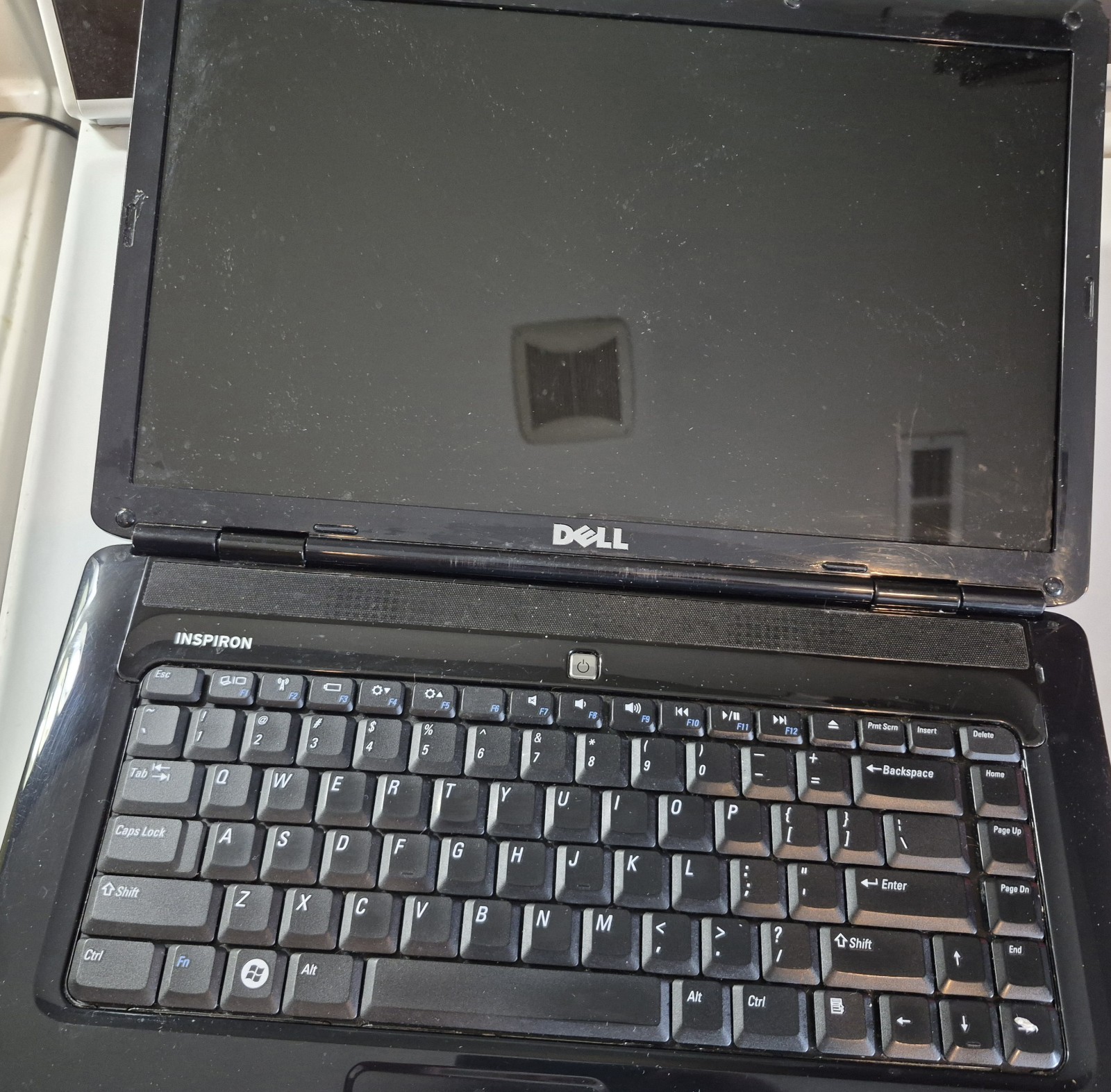 Dell Inspiron 1545 Laptop For Repair Or Parts, No Charger