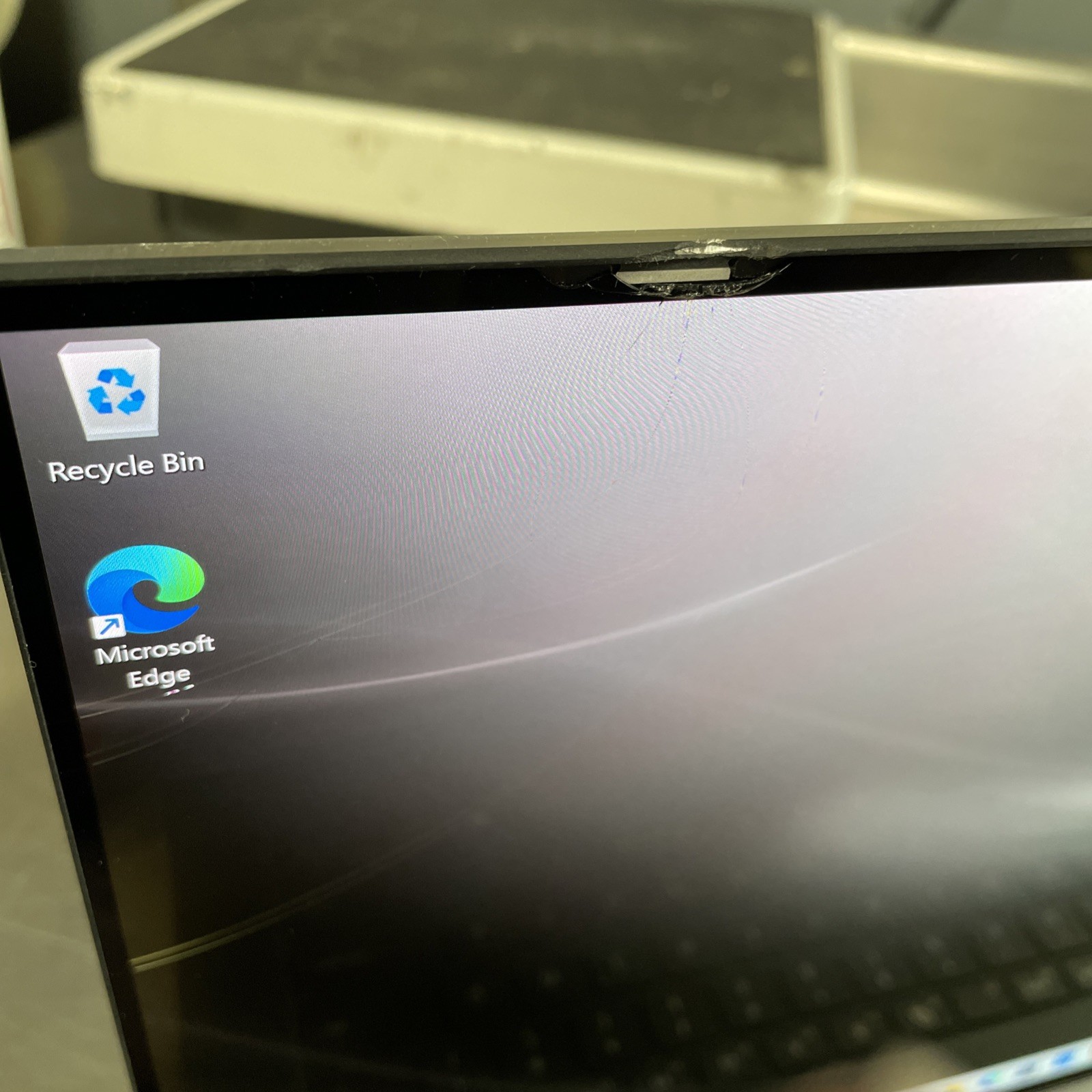 Dell XPS 15 9510 Touch 512gb i7-11800H 2.3GHz 16GB RAM*chipped screen*