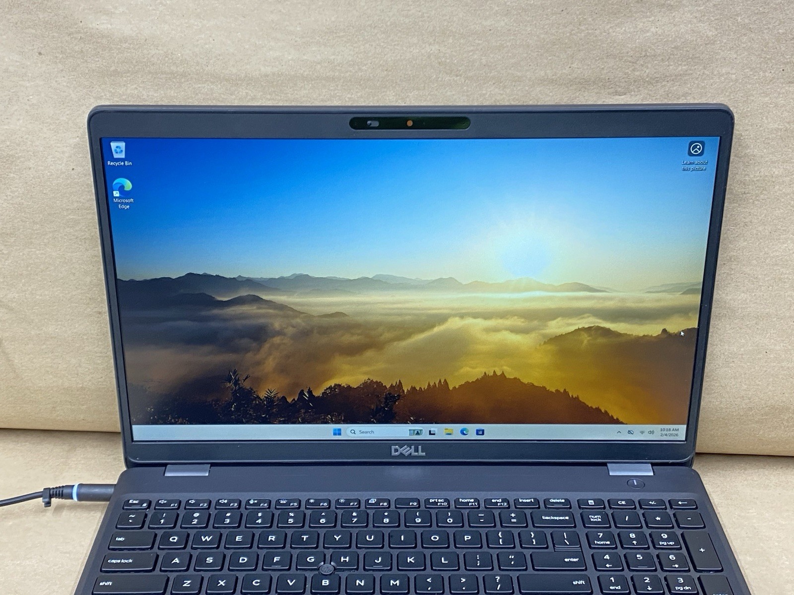 Dell Precision 3541 – 15.5″ FHD – i7-9850H – 8GB – 256GB SSD – Win 11 Pro READ