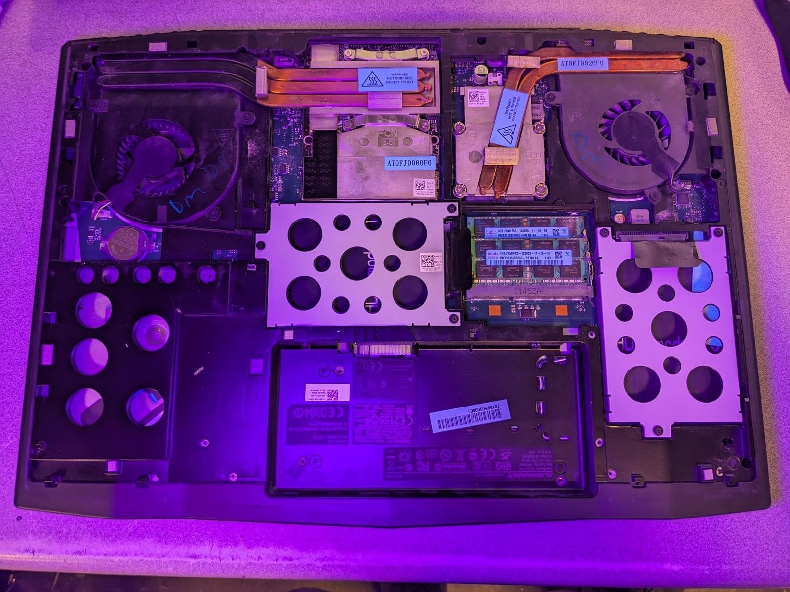 DELL ALIENWARE M17X R3 I7-2760QM @ 2.40GHz, 16GB RAM, NO HDD/OS