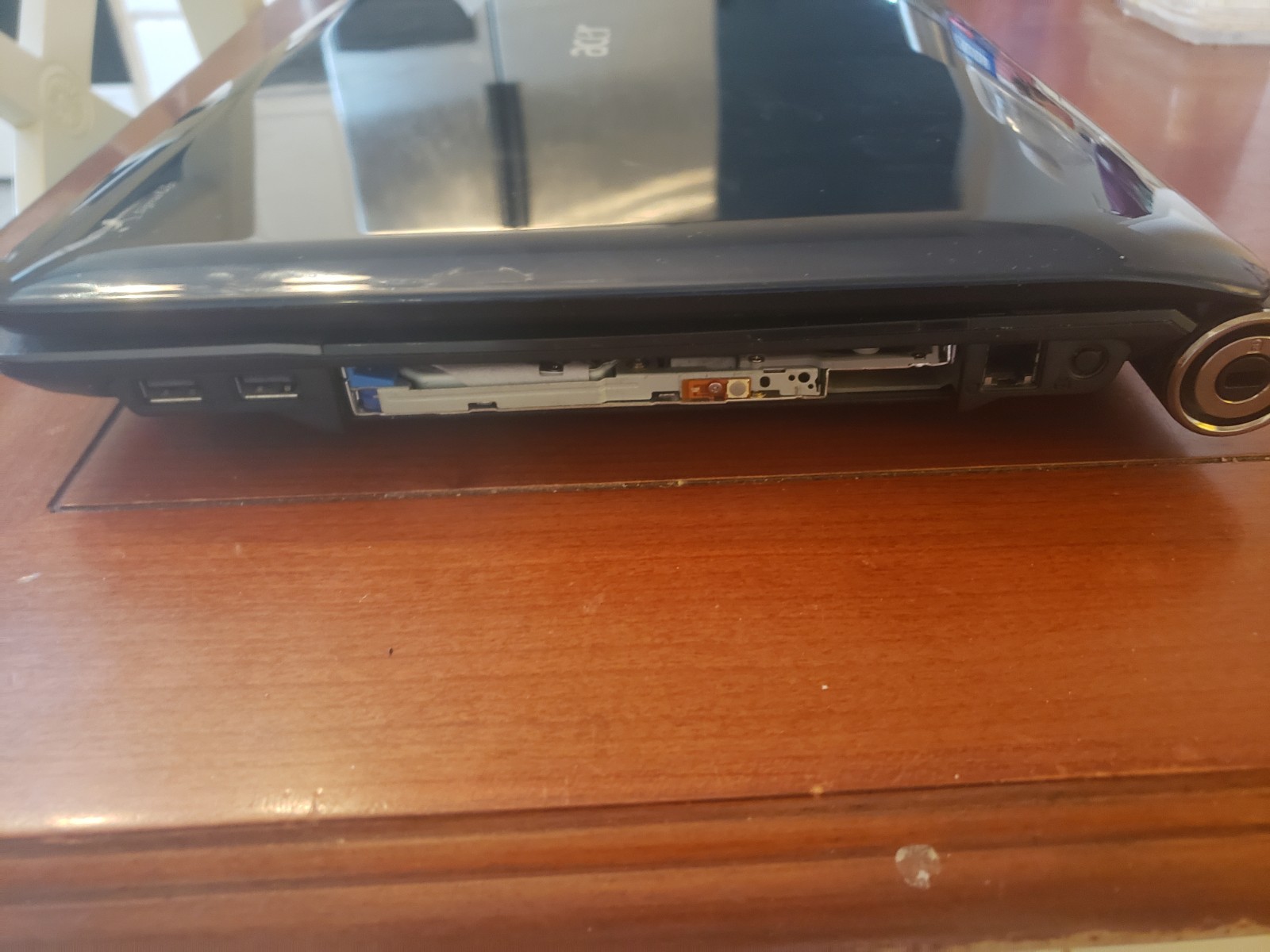 Acer Aspire 6530 Rare Laptop AMD Athlon x2 2ghz ATI 256mb 1gb NO HDD POWERS ON