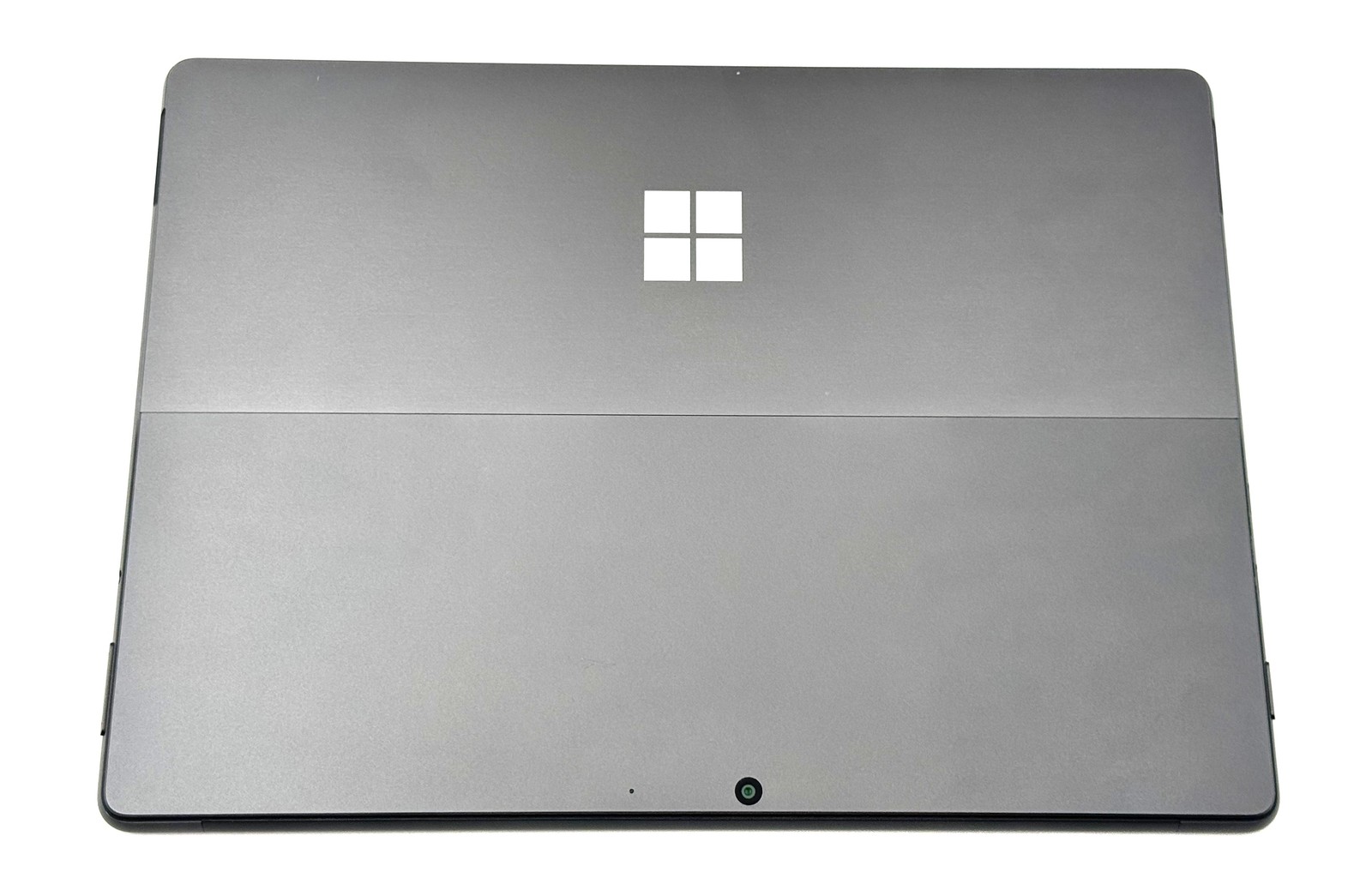 Microsoft Surface Pro 8 – 13″ Touch – i5-1135G7 – 8GB RAM – 256GB SSD – Black