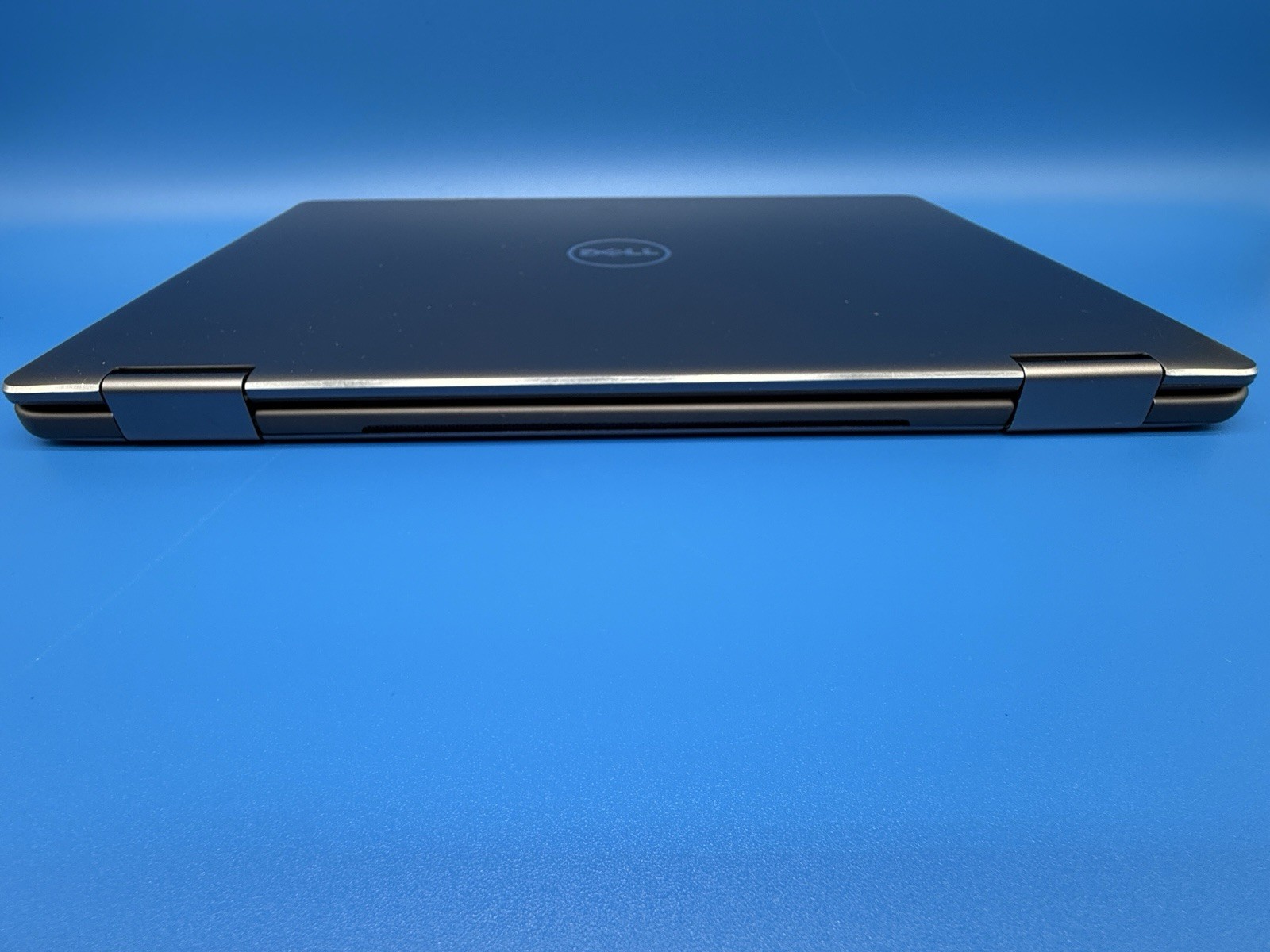 Dell Inspiron 7375 13.3” Touch Ryzen 5 2500U 8GB 238GB SSD Win 11 Pro