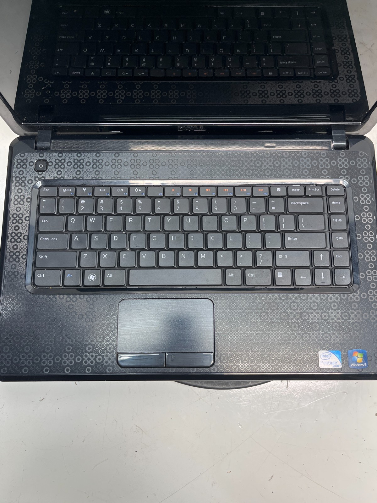 Dell Inspiron N5030 Intel Pentium Dual-Core 2.30GHz 4GB NO HDD