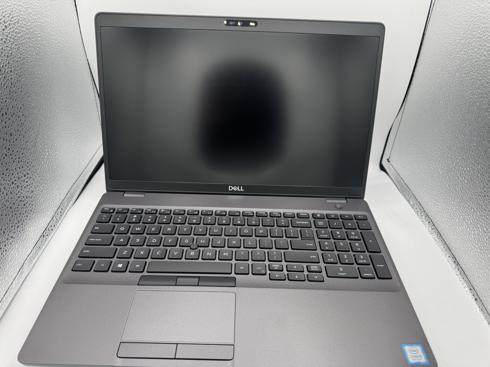 Dell Latitude 5500 15.6″ FHD Quad-Core i5-8365U 8GB 256gb SSD Webcam Win 11 Pro