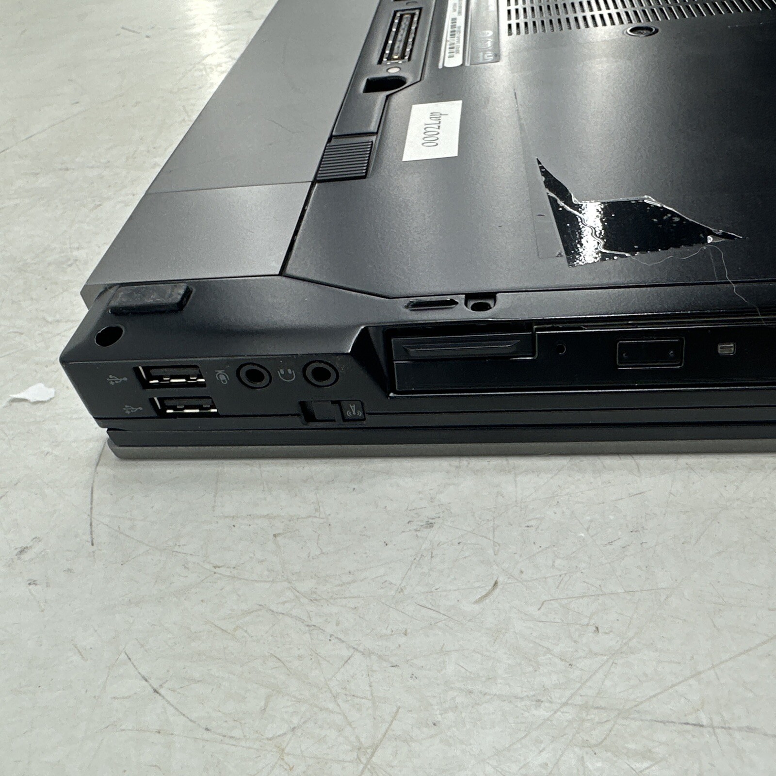 DELL LATITUDE E6410 CORE I5 M520 @ 2.40GHz 4GB RAM NO Hard Drive